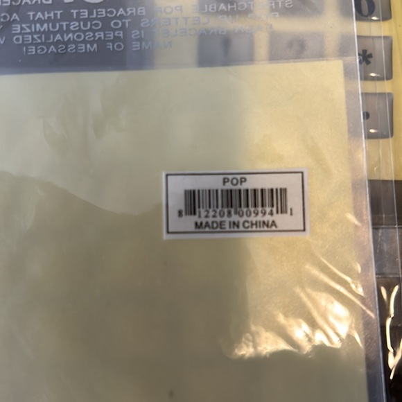 Pop bracelet customizable with letters, numbers and emojis - Picture 5 of 5